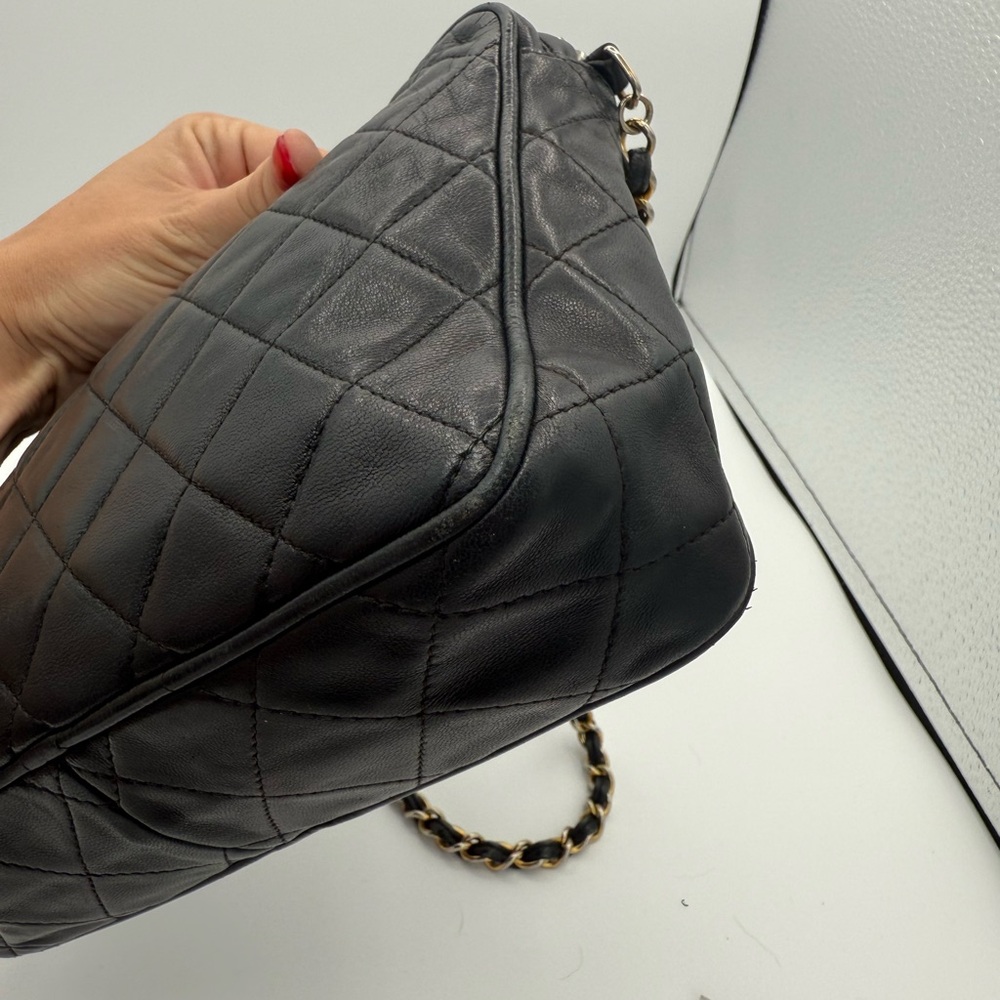 Vintage Chanel Black Quilted Shoulder Bag - Picture 8 of 13